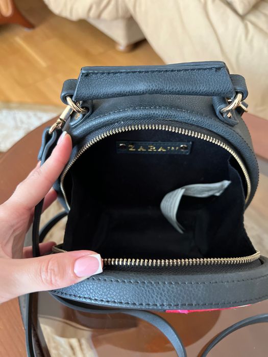 Кругла сумка Zara з вишивкою