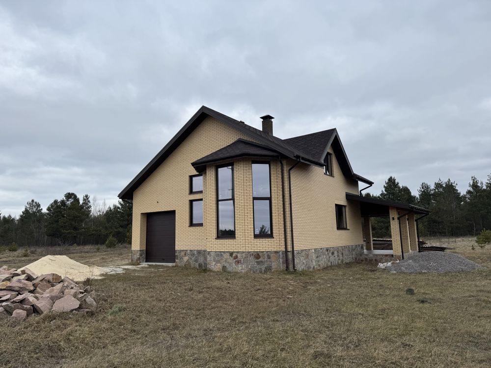 Продається будинок із цегли