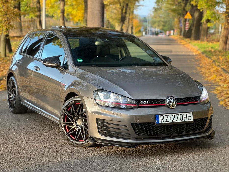 Volkswagen Golf GTI 302KM DSG / Bezwypadkowy / Europa / LED