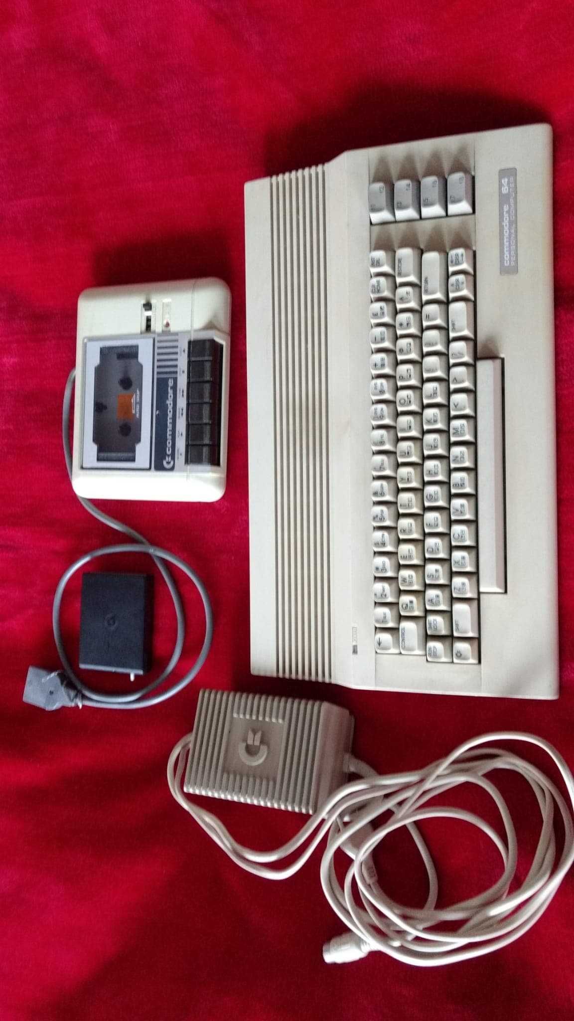 Komputer Comodore c64 komplet jak nowy- polecam