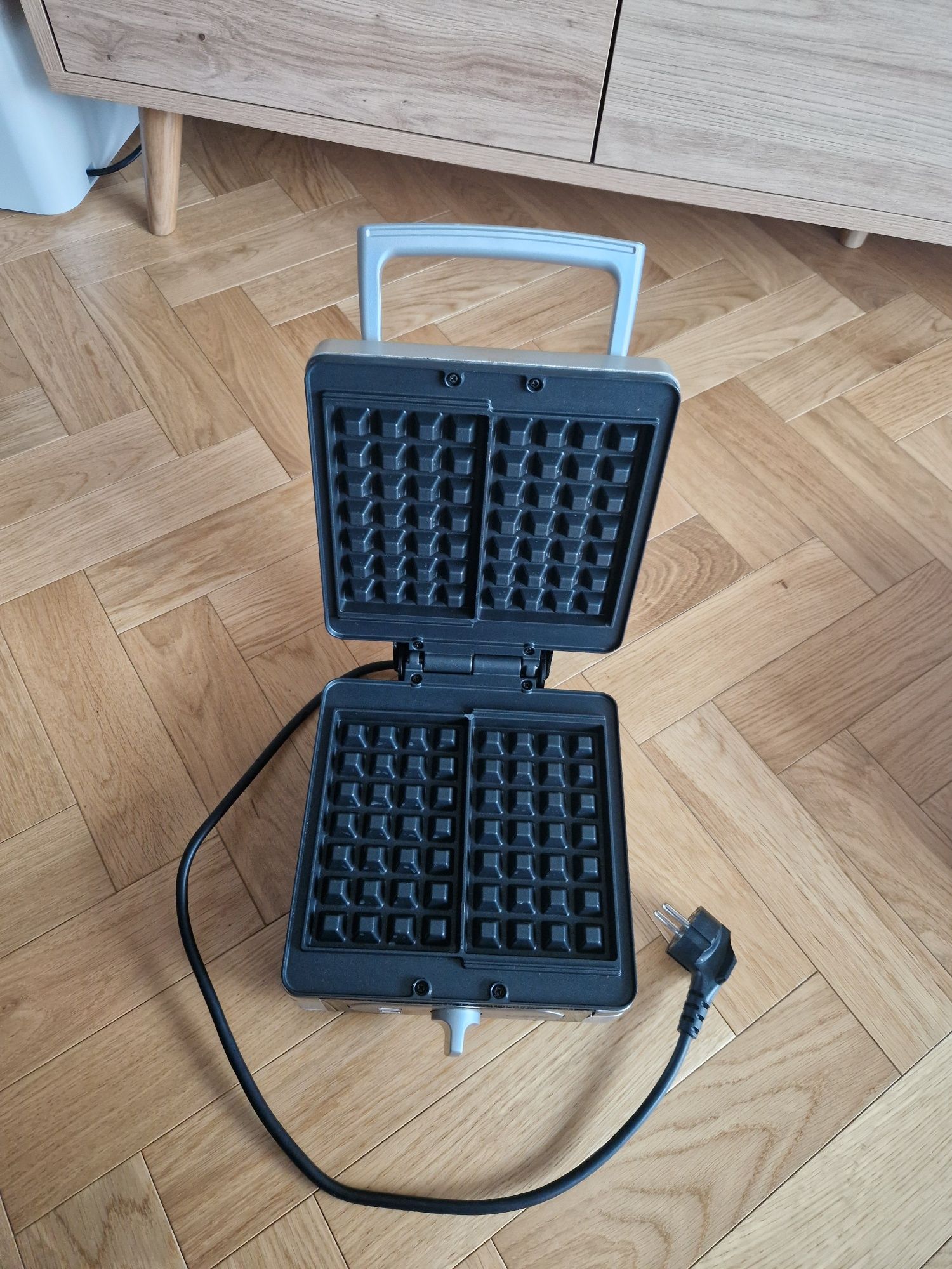 Gofrownica MPM model MGO-13 moc 1400 W