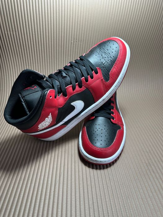 Nike Air Jordan 1 Mid buty oryginalne w rozmiarze 42,5