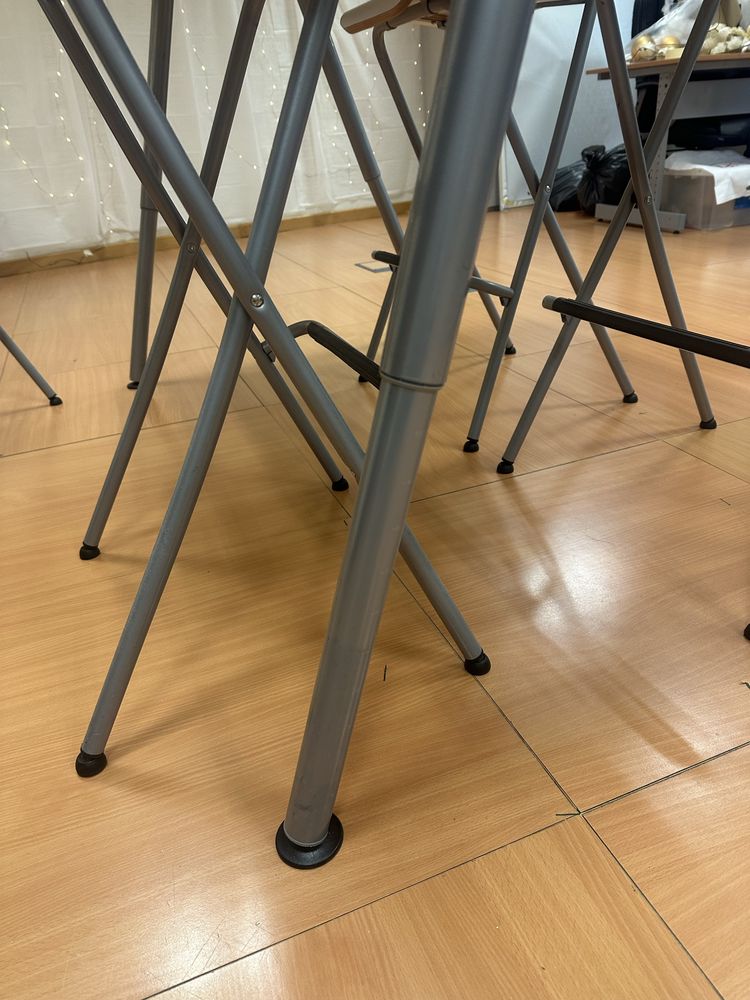 Mesa alta ajustavel com 4 cadeiras 160 x 80