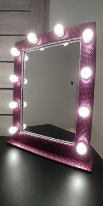 Lustro led tapicerowane do makijażu, wizażu, make-up, z żarówkami