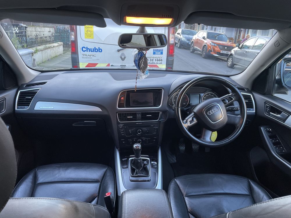 Audi Q5 2.0 TDI Anglik