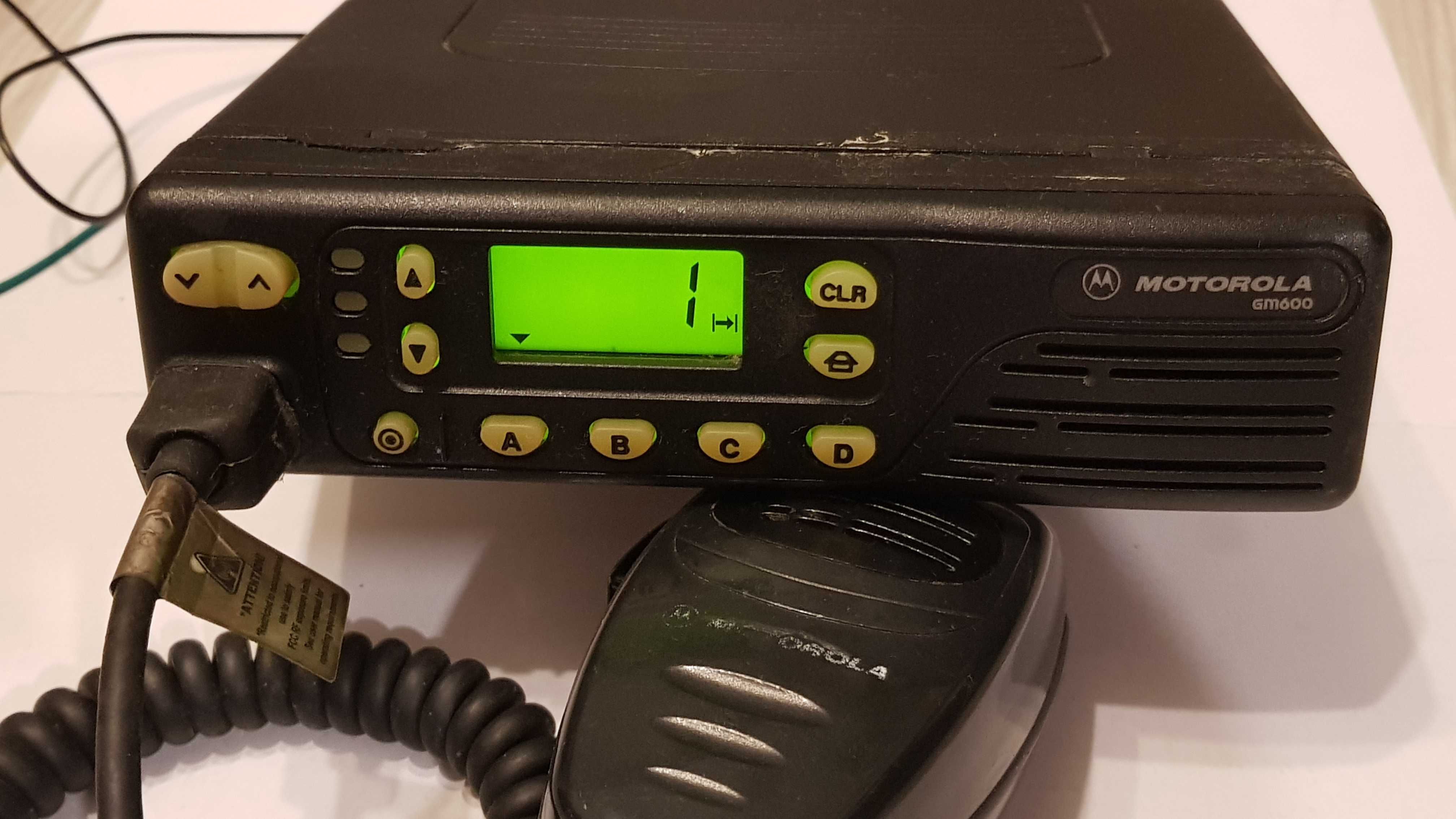 Motorola GM600 radiotelefon z mikrofonem