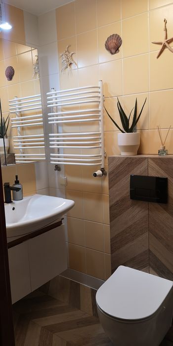 Bliziutko morza wynajmę apartament 2 pokojowy z aneksem położony 150 m
