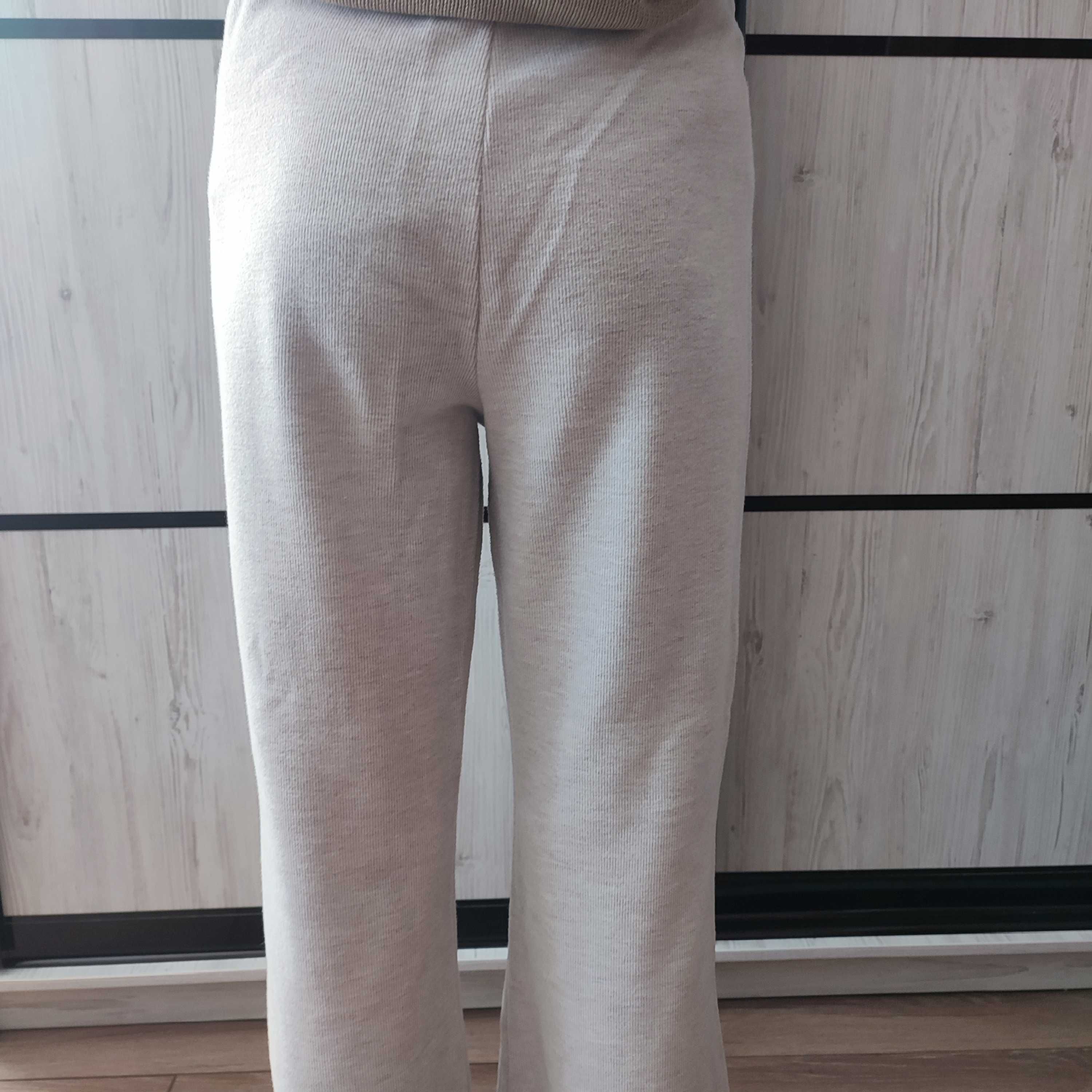 Штани жіночі світлі oversize