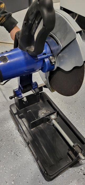 Piła do cięcia metalu