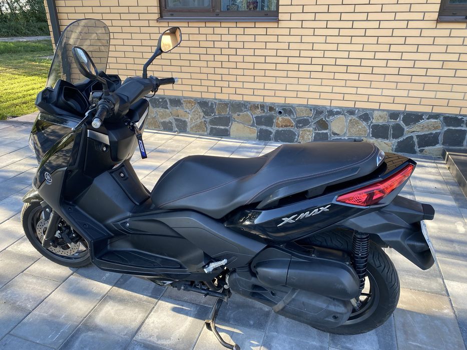 Продам Максі скутер Yamaha x max 250