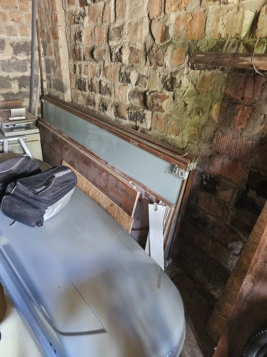 Drzwi przesuwne do szafy lustra