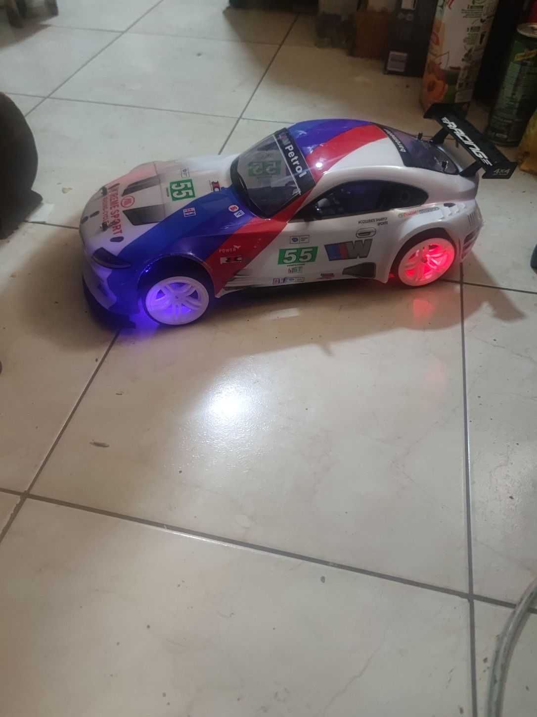 Carro RC m4 telecomandado a bateria/70km