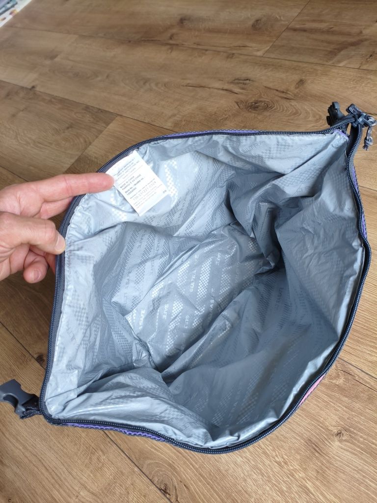Torba Columbia termiczna lodówka 28 cm x 16 cm 30cm różowo-fioletowa
