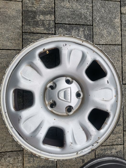 Felgi Dacia Duster 16 6,5j 5x114,3 ET 50 z