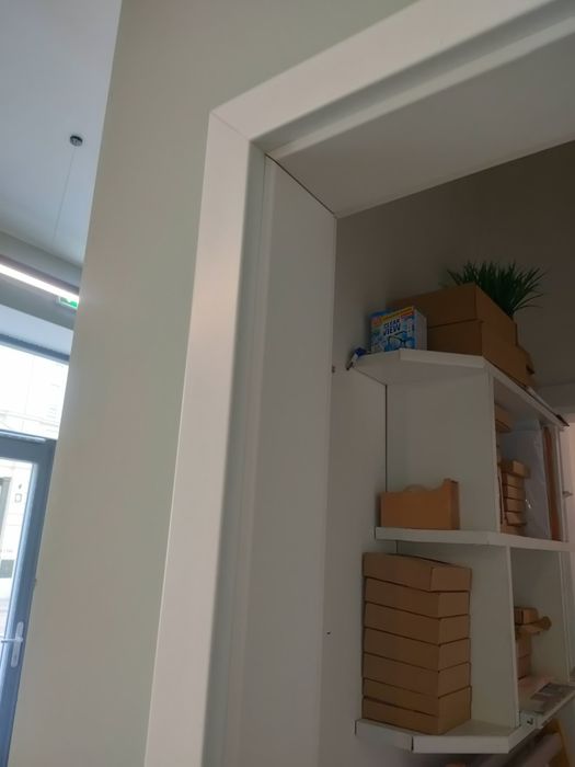 Drzwi białe prawe 90 cm wraz z ościeżnicą i klamkami