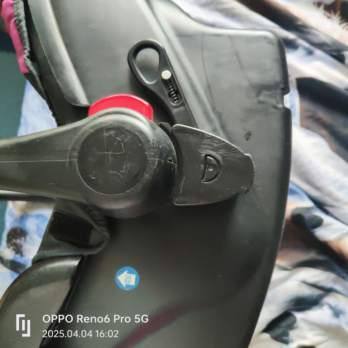 Oddam nosidełko z adapterami