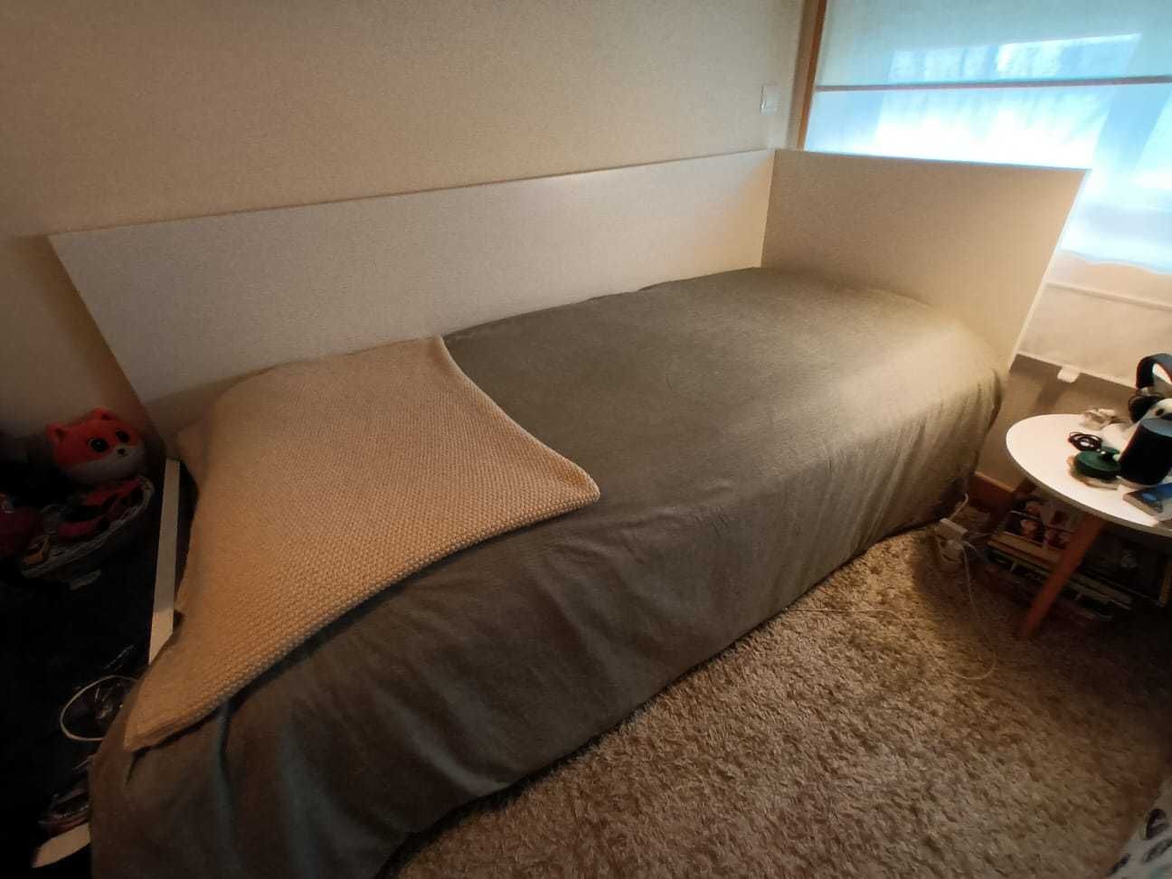 Cama FLAXA do Ikea