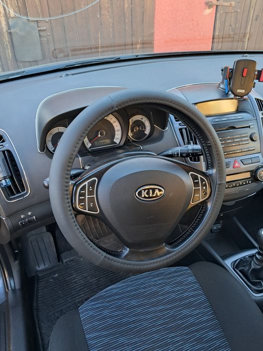 Kia Cee'd 2009 1.6 CRDi świeży PT! bez DPF i dwumasy.