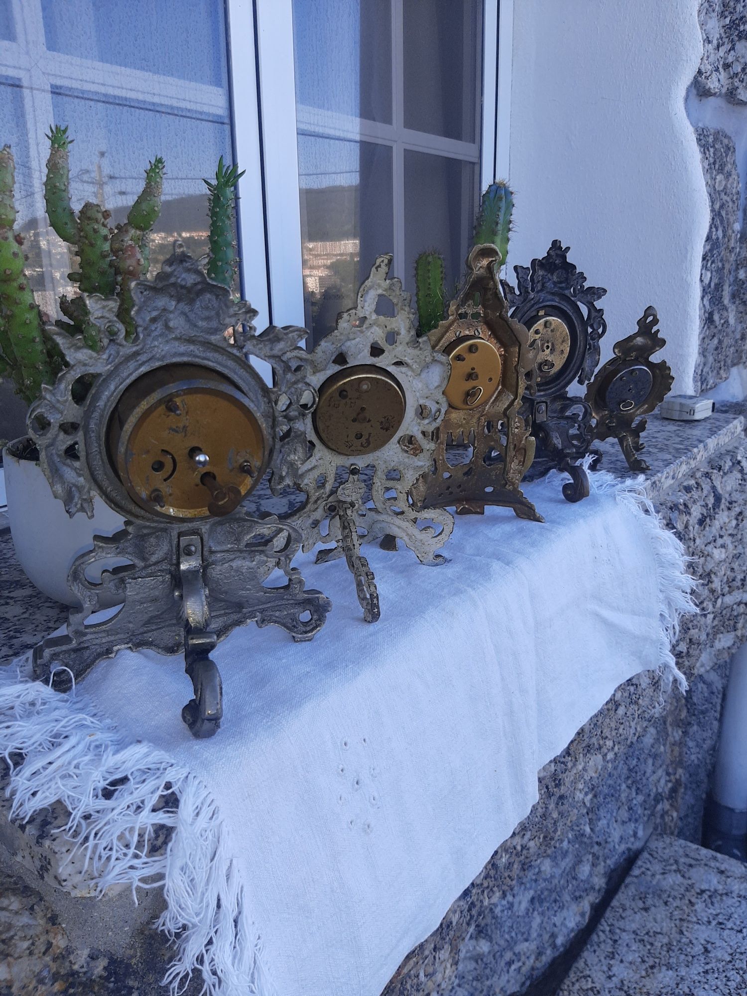 Lote de  Relógiosde Corda Vintage Todos a Funcionar