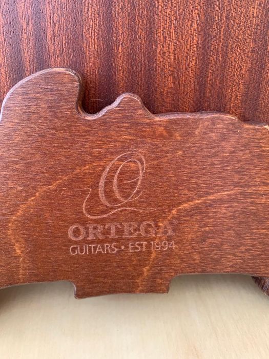 Suporte para Ukelele - Ortega