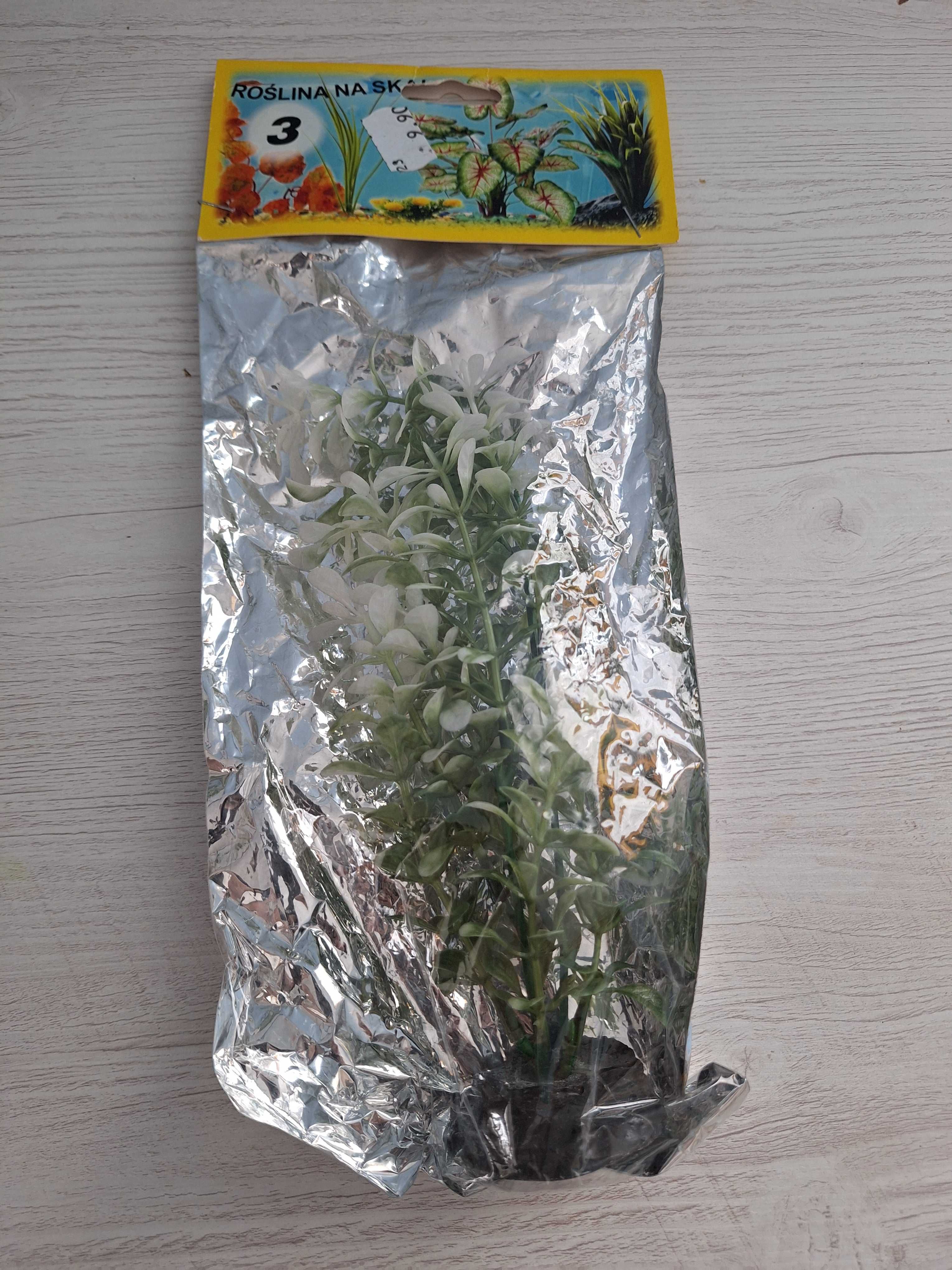 Sztuczne roślinki do akwarium