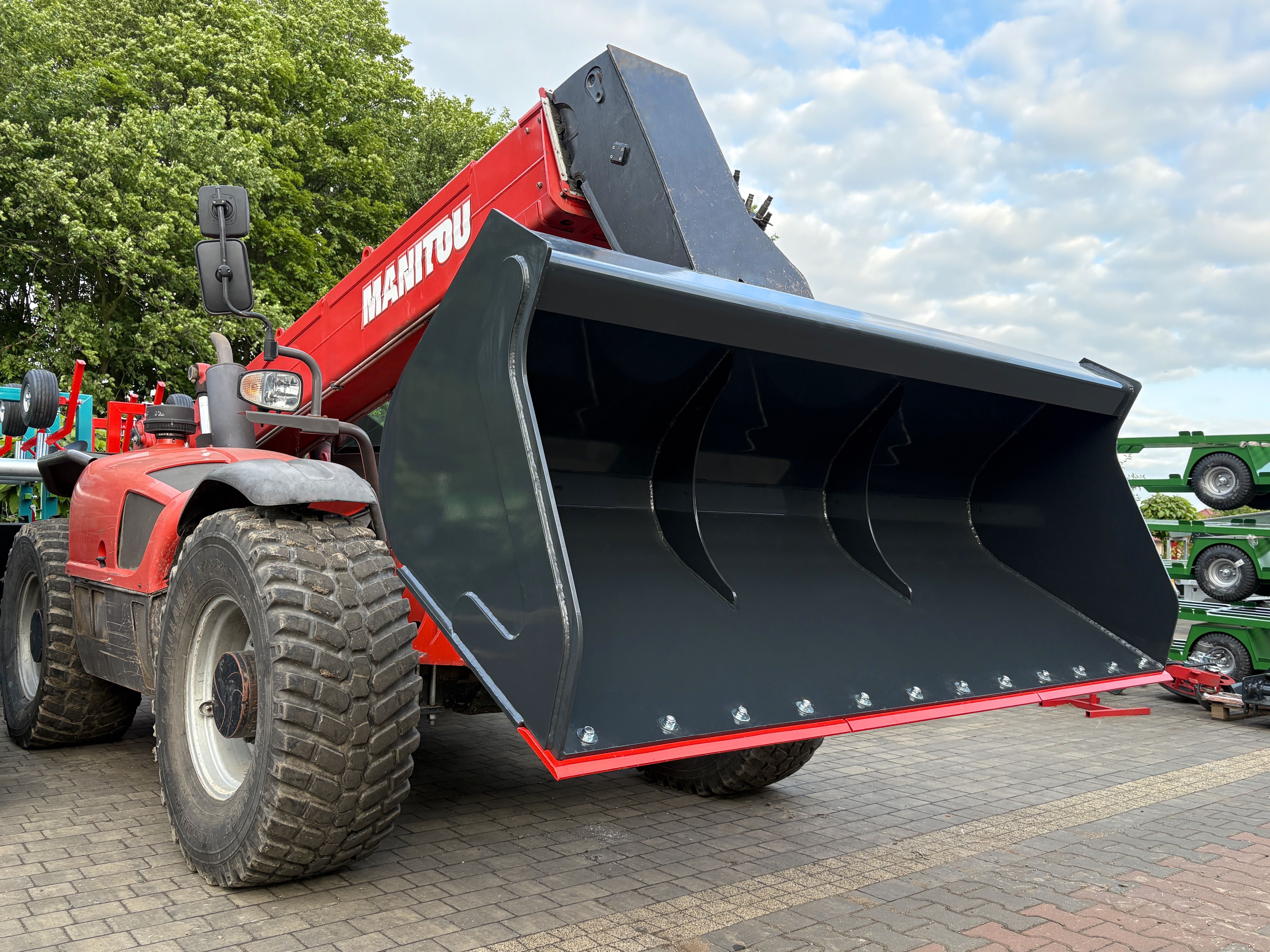 Baaardzo solidna łyżka Manitou - płaszcz 10mm, lemiesz 15mm Hardox