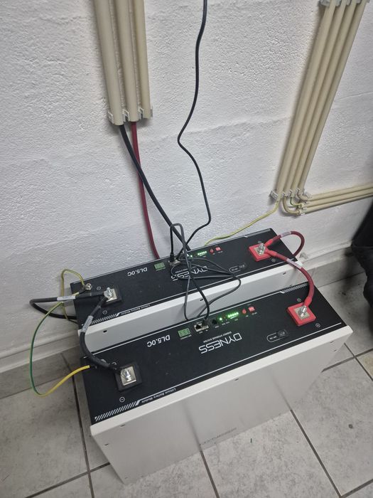 2 Baterias Dyness 5kW (5,12kWh) – LiFePO4 – Usadas