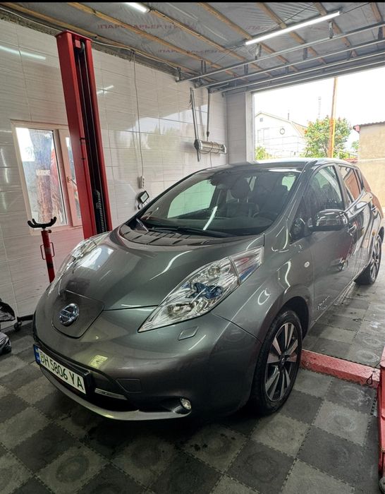 Аренда авто Nissan Leaf. (Можно под такси)