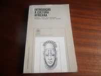 "Introdução à Cultura Africana" de Alpha I. Sow, Ola Balogun, Honorat