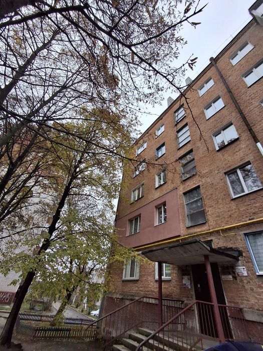 Продам 2 ком квартиру Боевая Сертификат