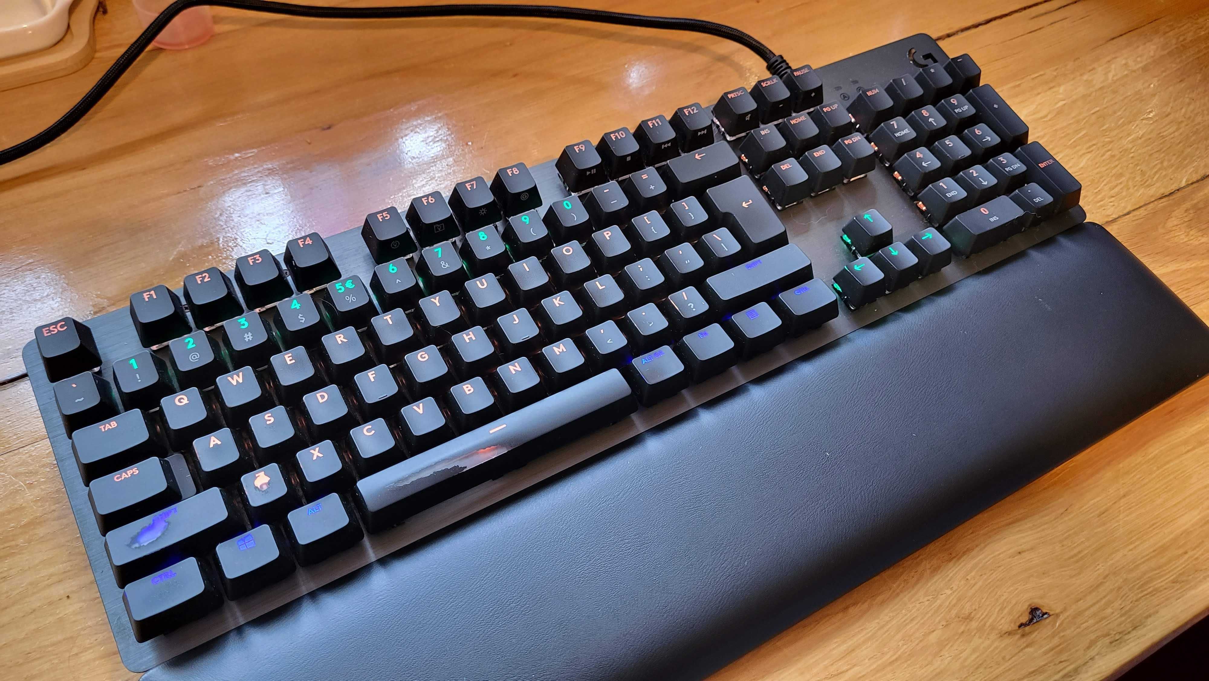 Klawiatura mechaniczna Logitech G513 Carbon GX Brown