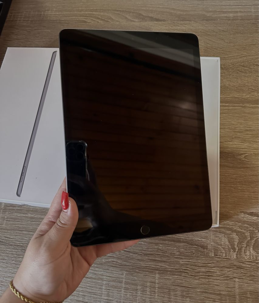 Ipad 9th geração (64GB)