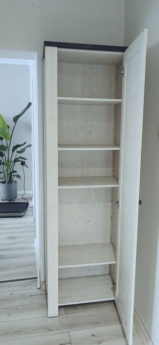 szafa Antwerpen z BRW np. do przedpokoju