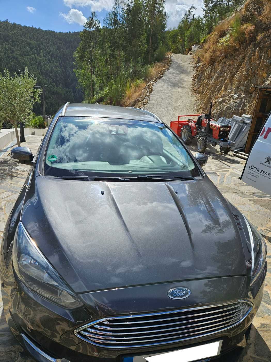 Ford Focus 1.0 EcoBoost 92kW Titanium económico em ótimas condições