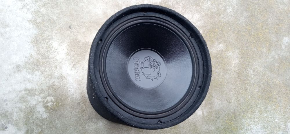 Subwoofer tuba skrzynia basowa wzmacniacz głośnik