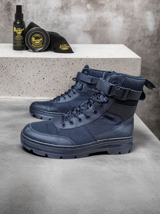 Оригінальні черевики dr. martens combs tech

tech