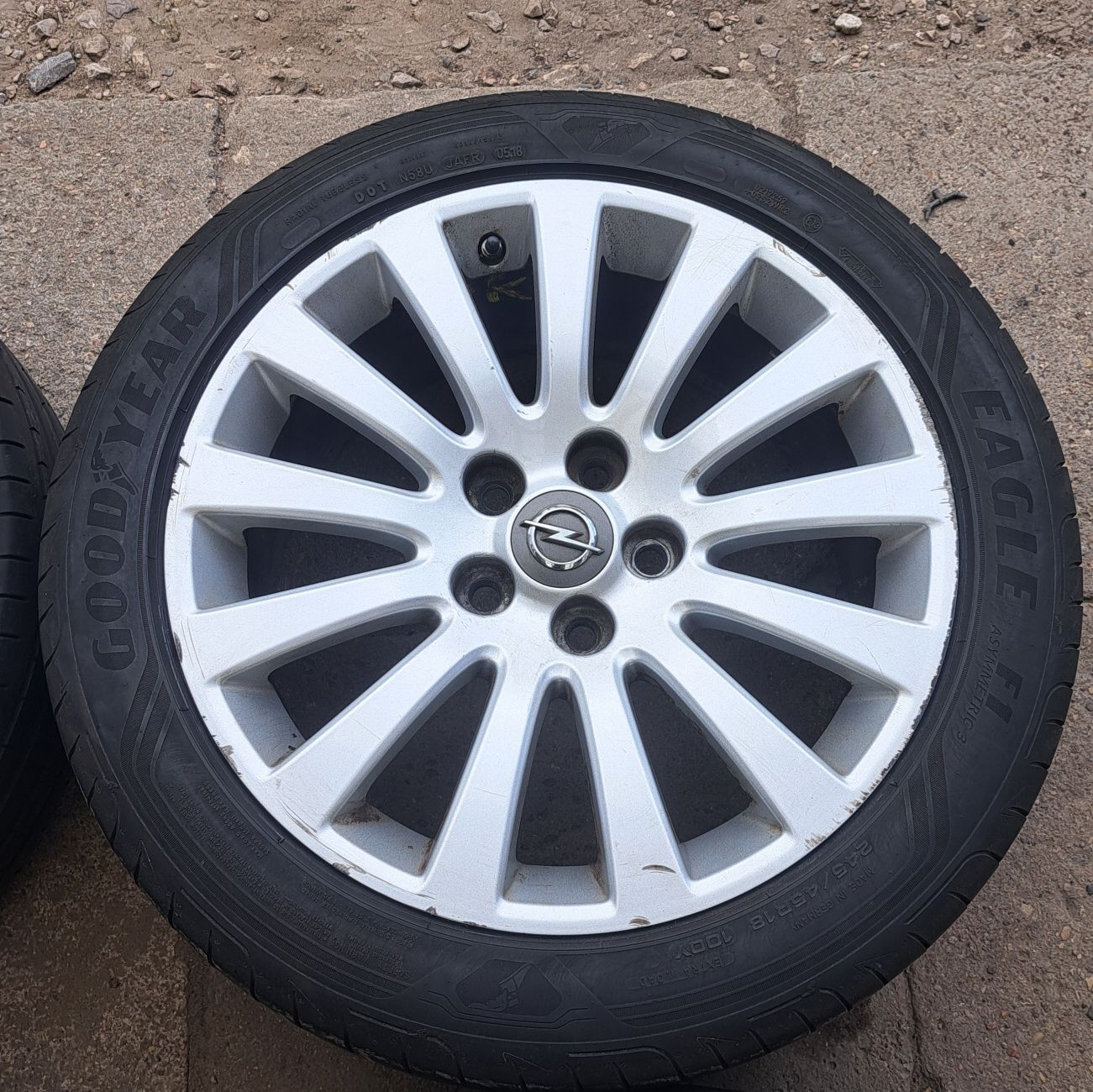 Koła 18 5x120 Opel Insignia A 245 45 R18 Goodyear lato alufelgi