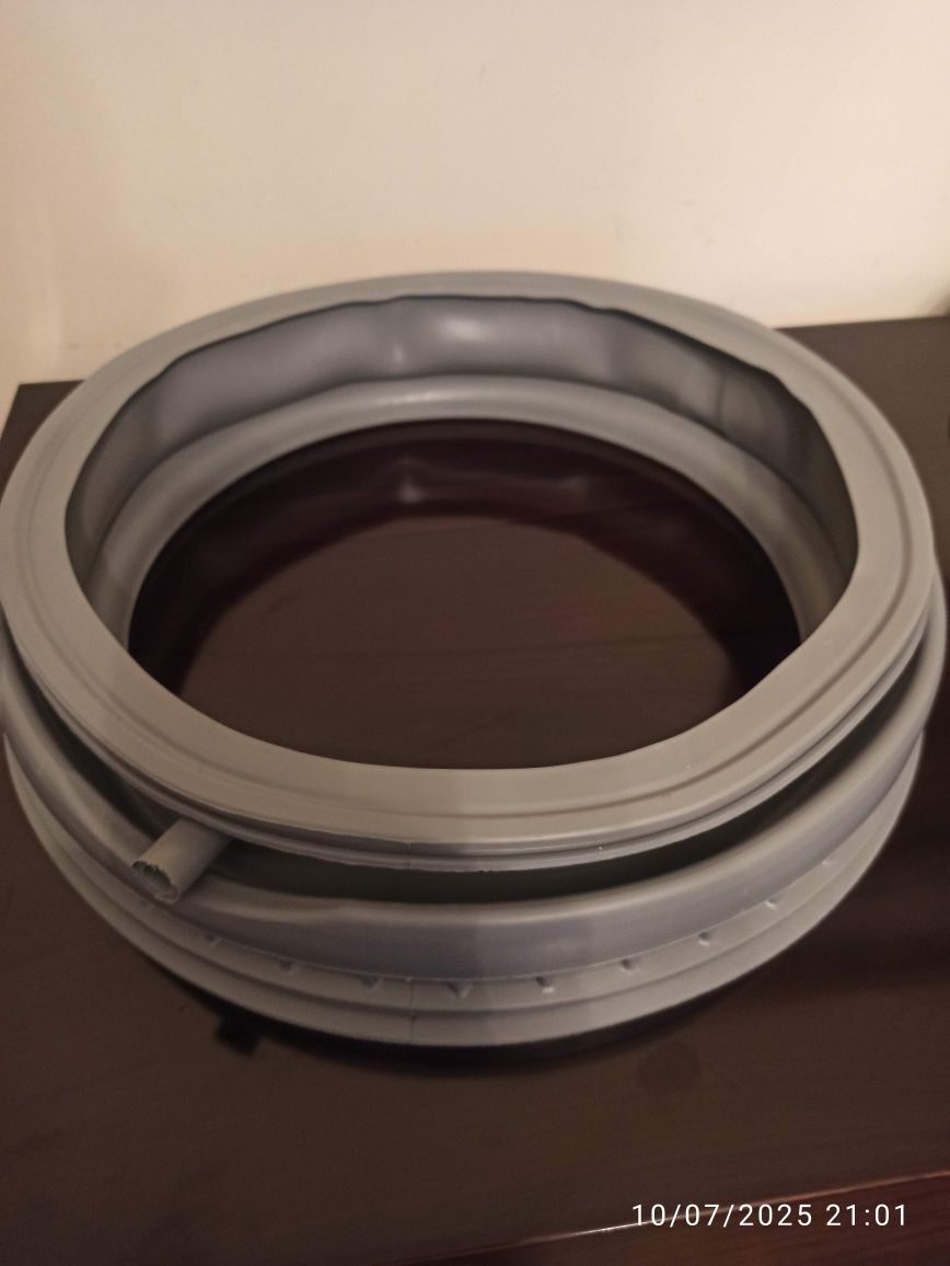 Borracha nova da porta da máquina de lavar roupa Bosch .