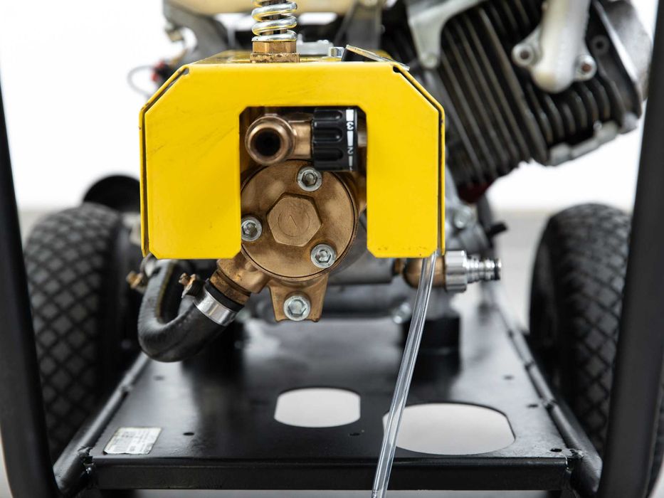 MYJKA CIŚNIENIOWA KARCHER HD 1050 B HONDA GX390 200bar 930l/h 5000nett