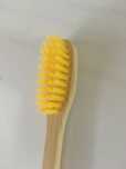 Escova de dentes em bambu