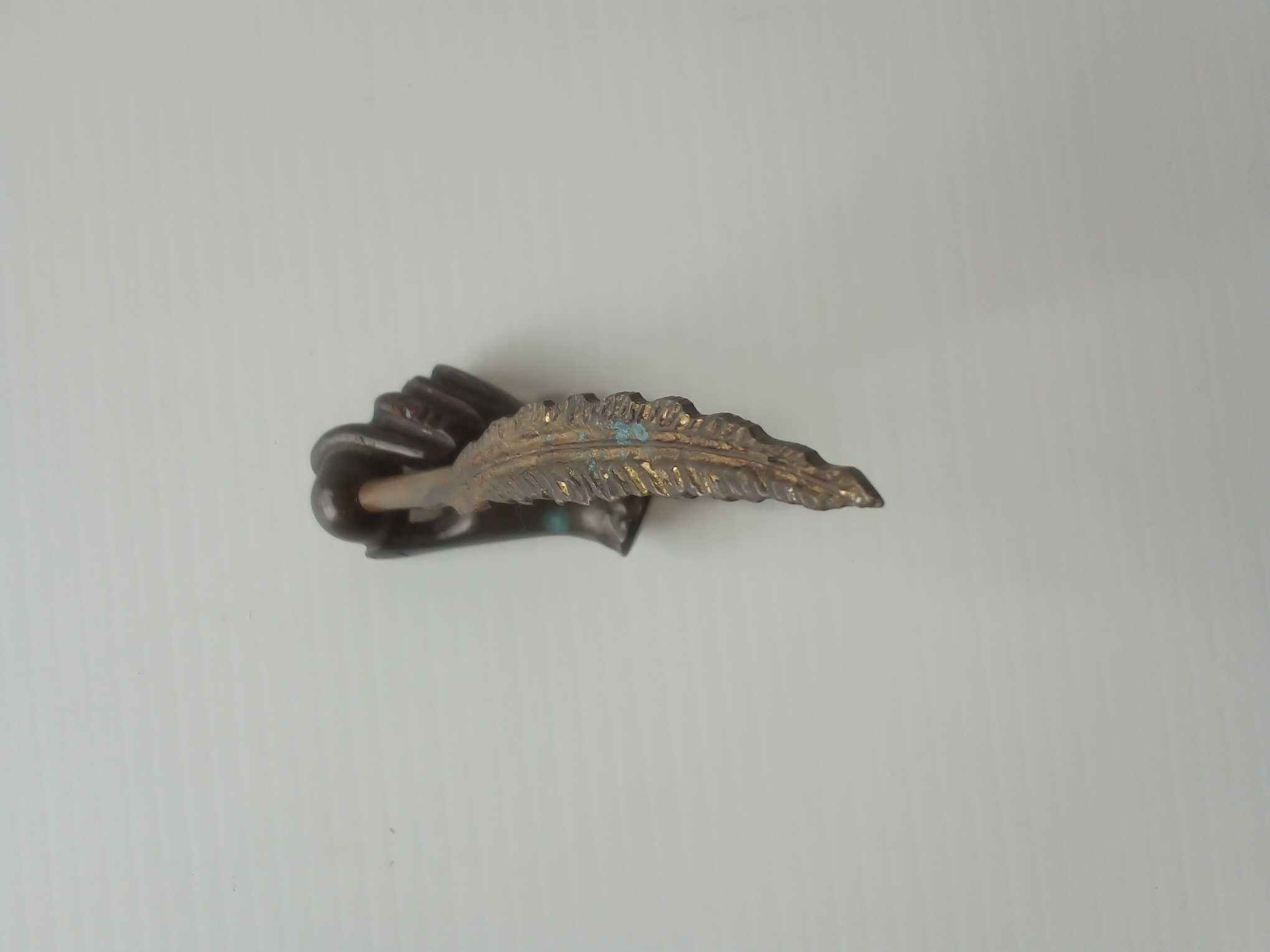Suporte para caneta, em latão, usado