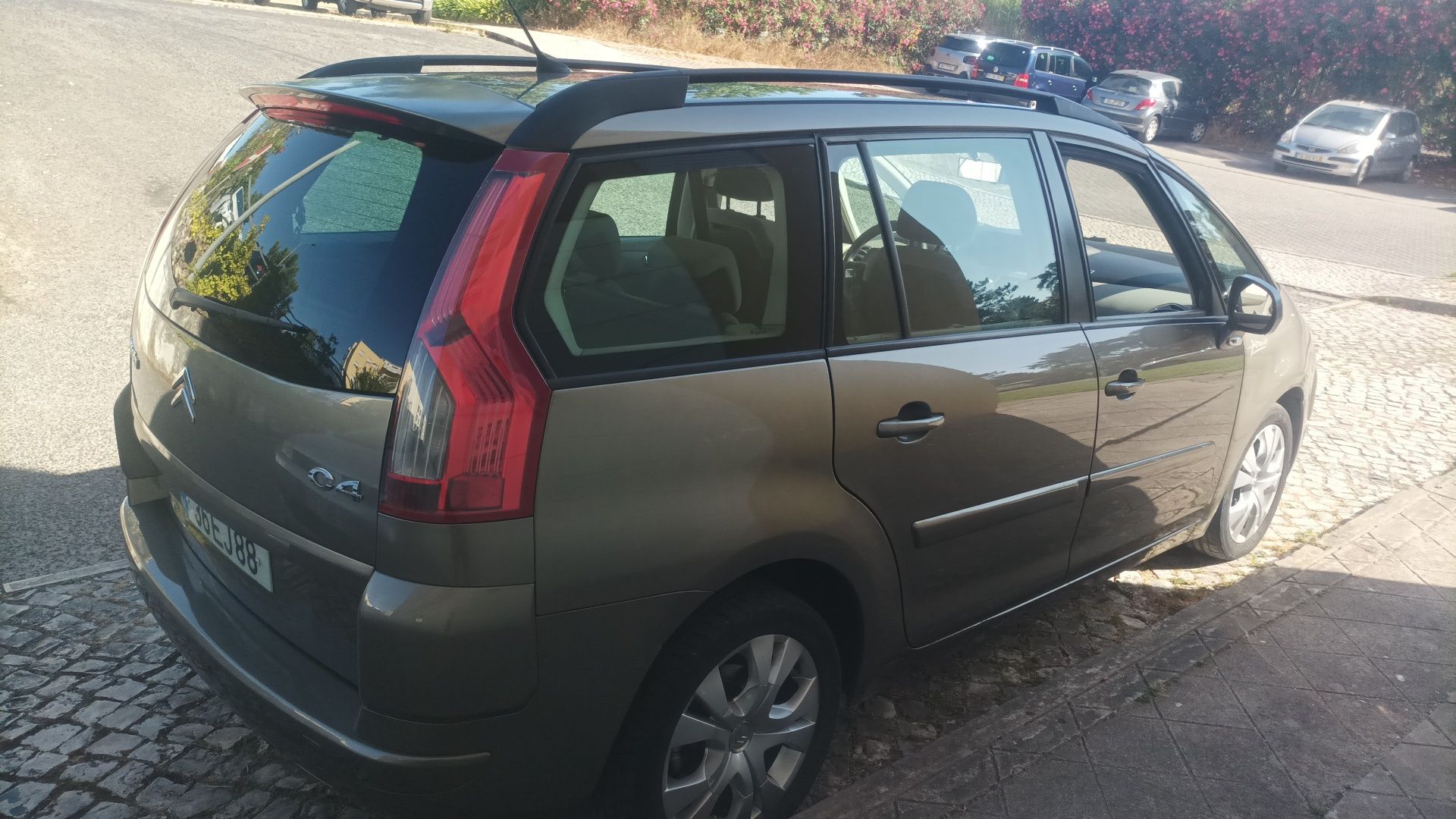 Vendo ou Troco C4 Grand Picasso Automático