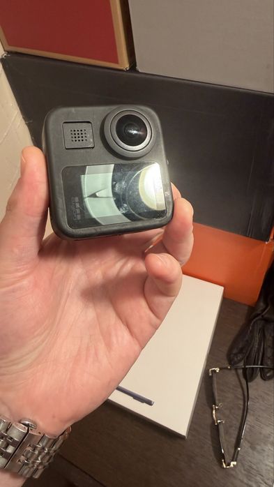 Продаю екшин камеруGo pro 360