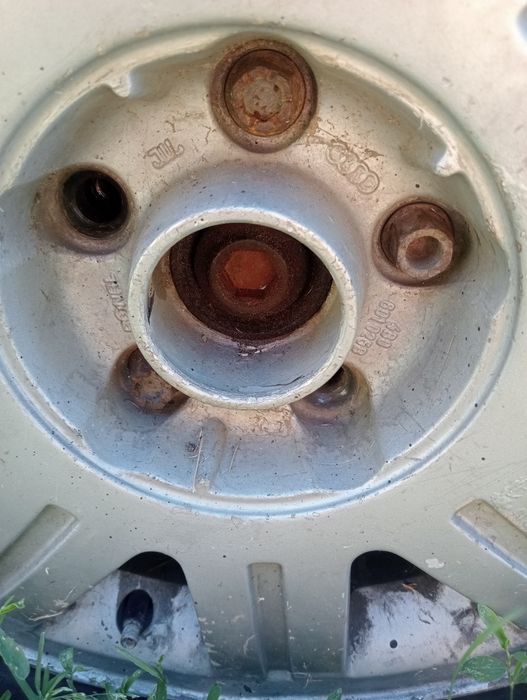 Продам диски і резину р15