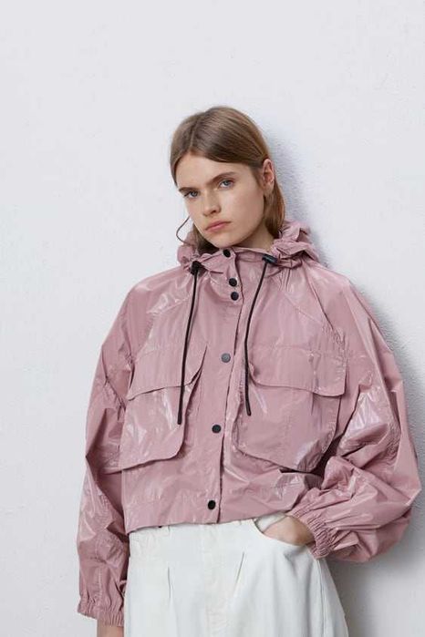 Жіноча коротка куртка вітрівка дощовик з капюшоном Zara - S - M