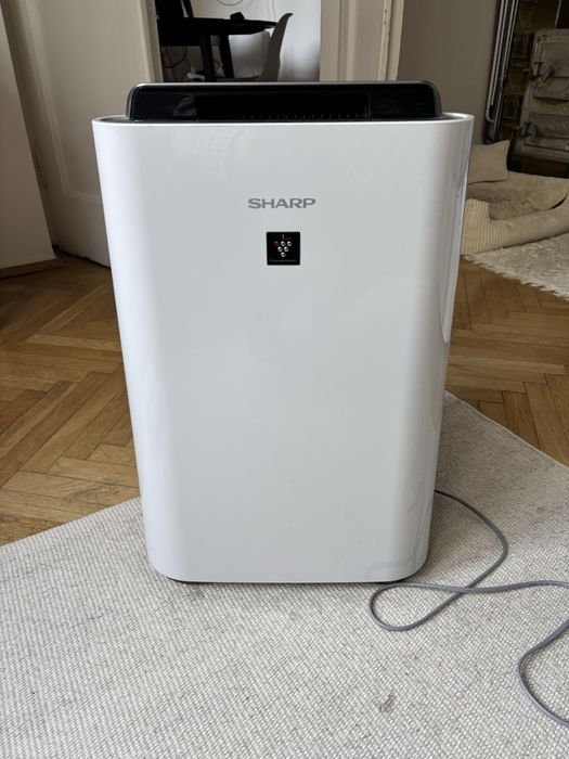Oczyszczacz powietrza i nawilżacz Sharp UA-HD50E-L