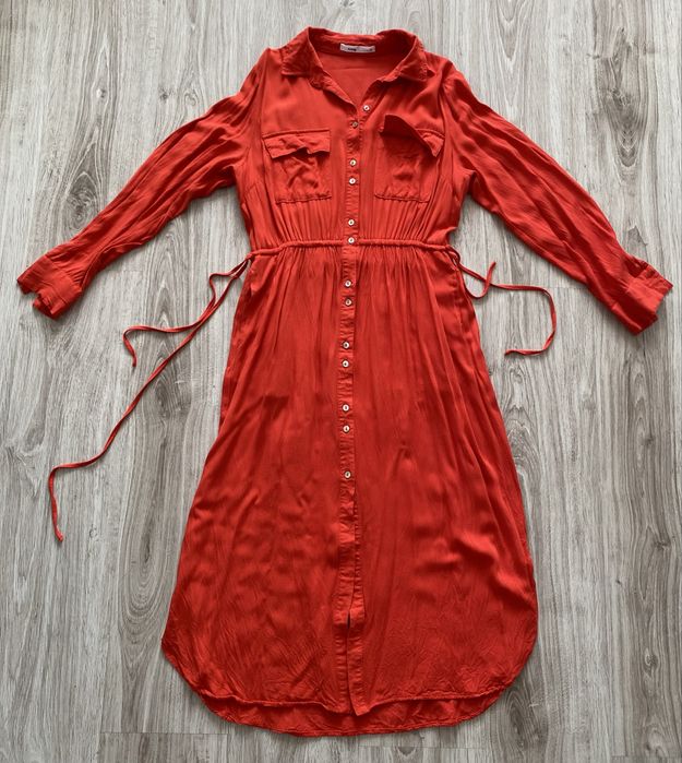 Czerwona sukienka Sinsay m wiskoza