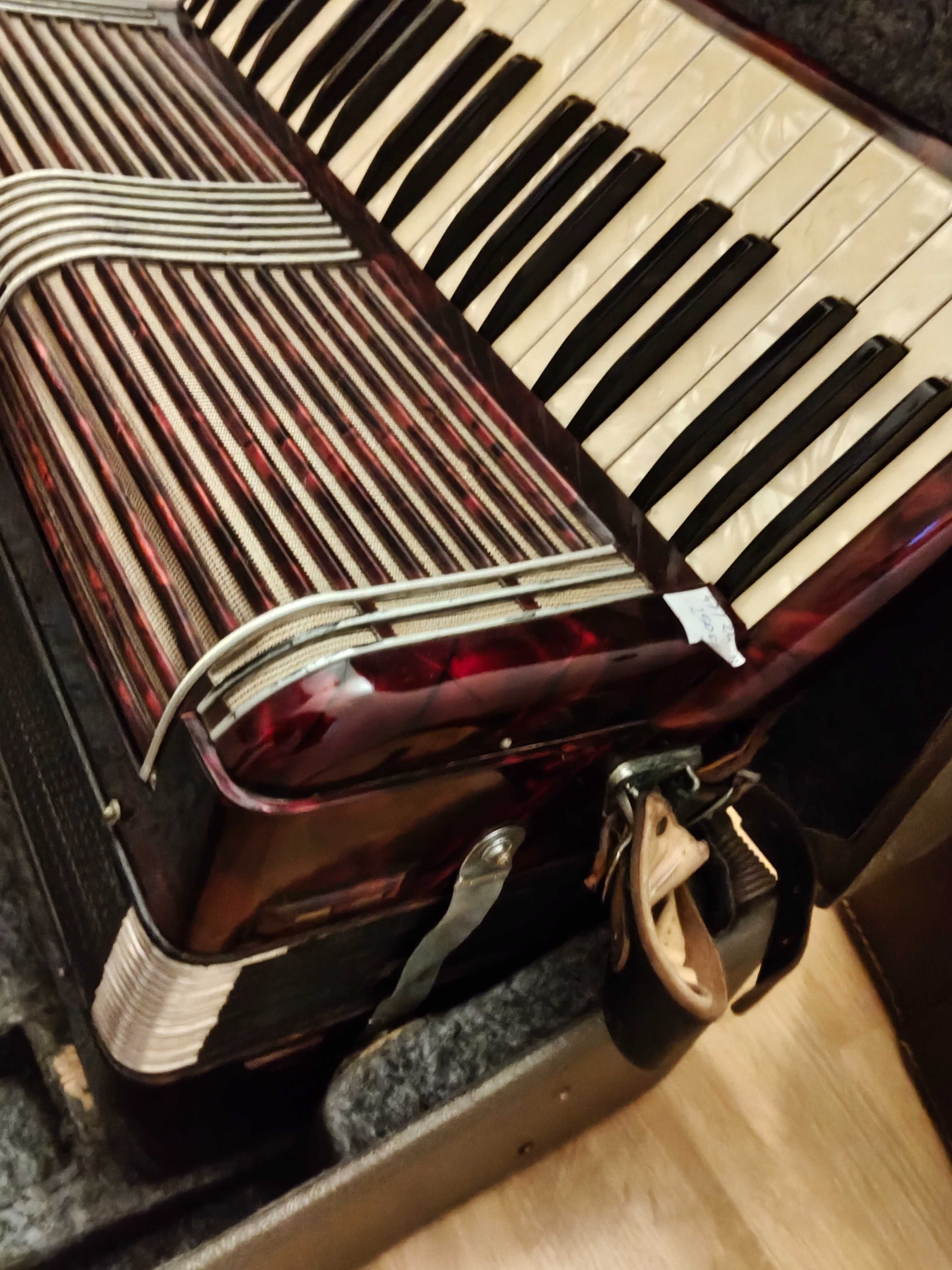 Akordeon HOHNER Verdi III B5