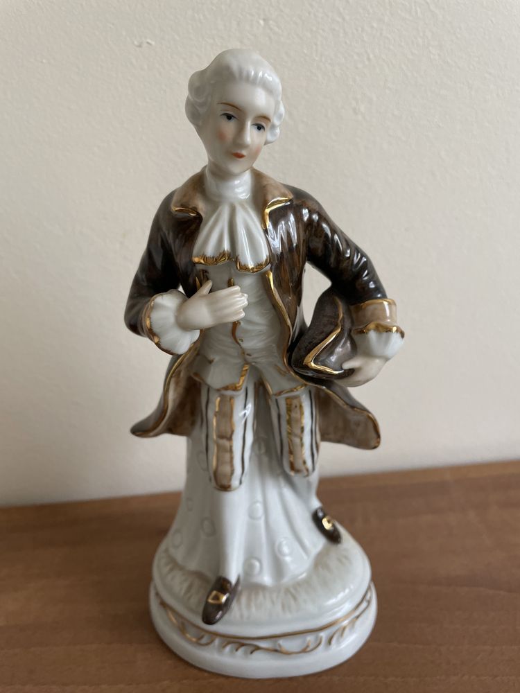 Porcelanowa figurka - Markiz