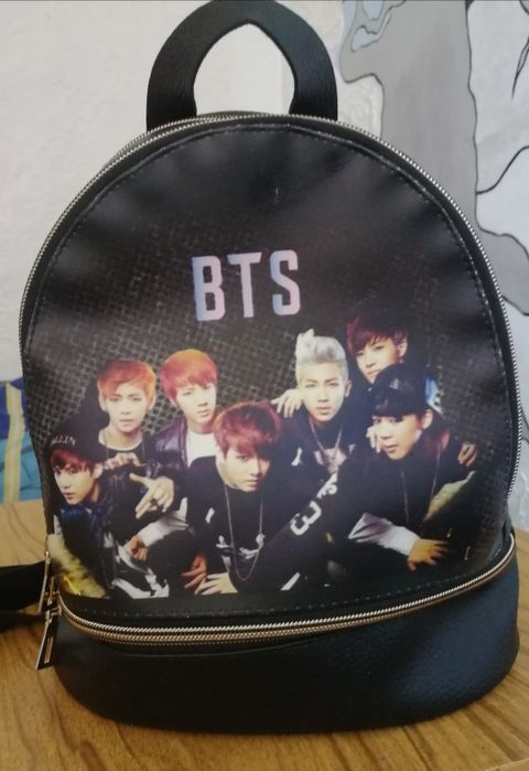 Рюкзак з принтом.